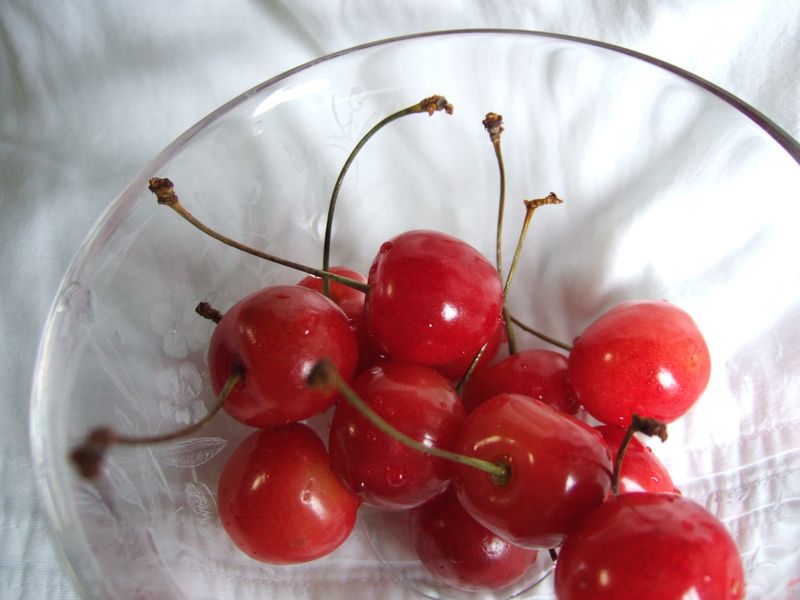 Orrefors Cherry