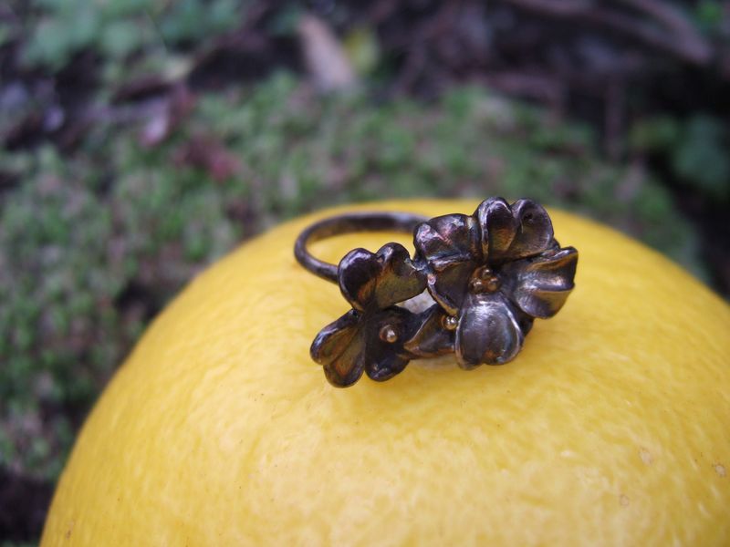 Flower ring