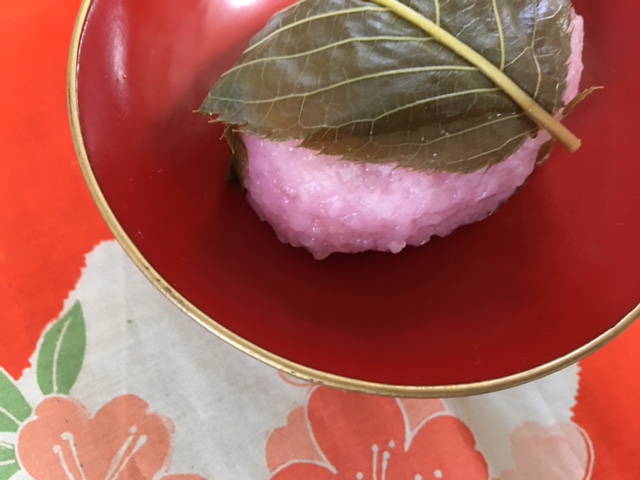 桜餅（道明寺）。 Sakura mochi_Domyoji