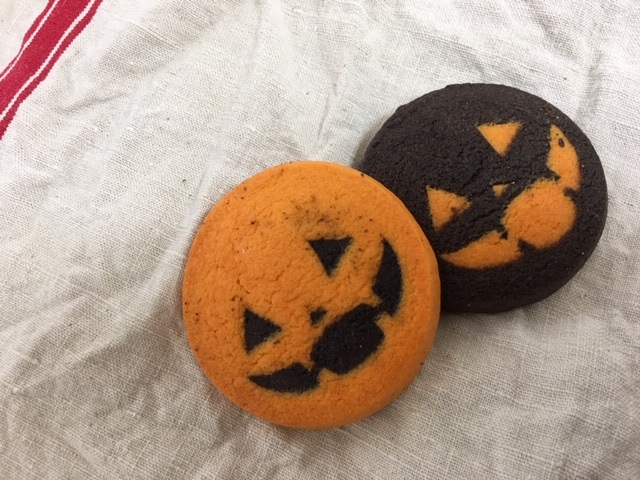 静かに。Halloween cookies