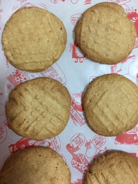 ピーナツバタークッキー。 Peanut butter cookies